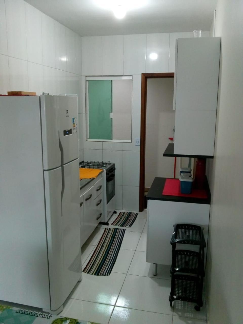 Excelente Casa Na Em Pr. 600 Metros Da Praia.