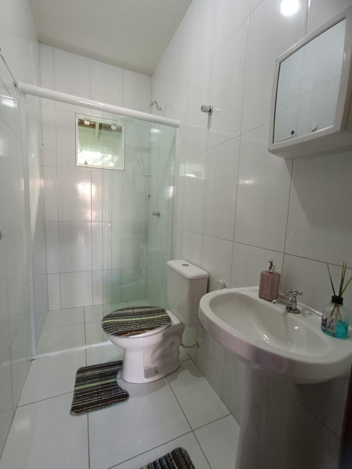 Excelente Casa Na Em Pr. 600 Metros Da Praia. Matinhos