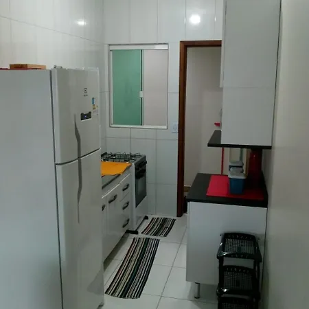 Excelente Casa Na Praia Em Matinhos Pr. 600 Metros Da Praia. Exterior photo
