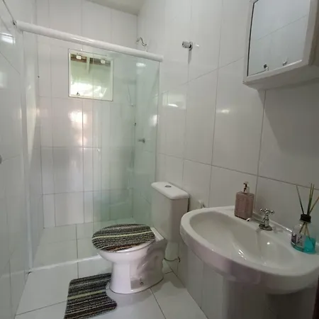 Excelente Casa Na Praia Em Matinhos Pr. 600 Metros Da Praia. Exterior photo